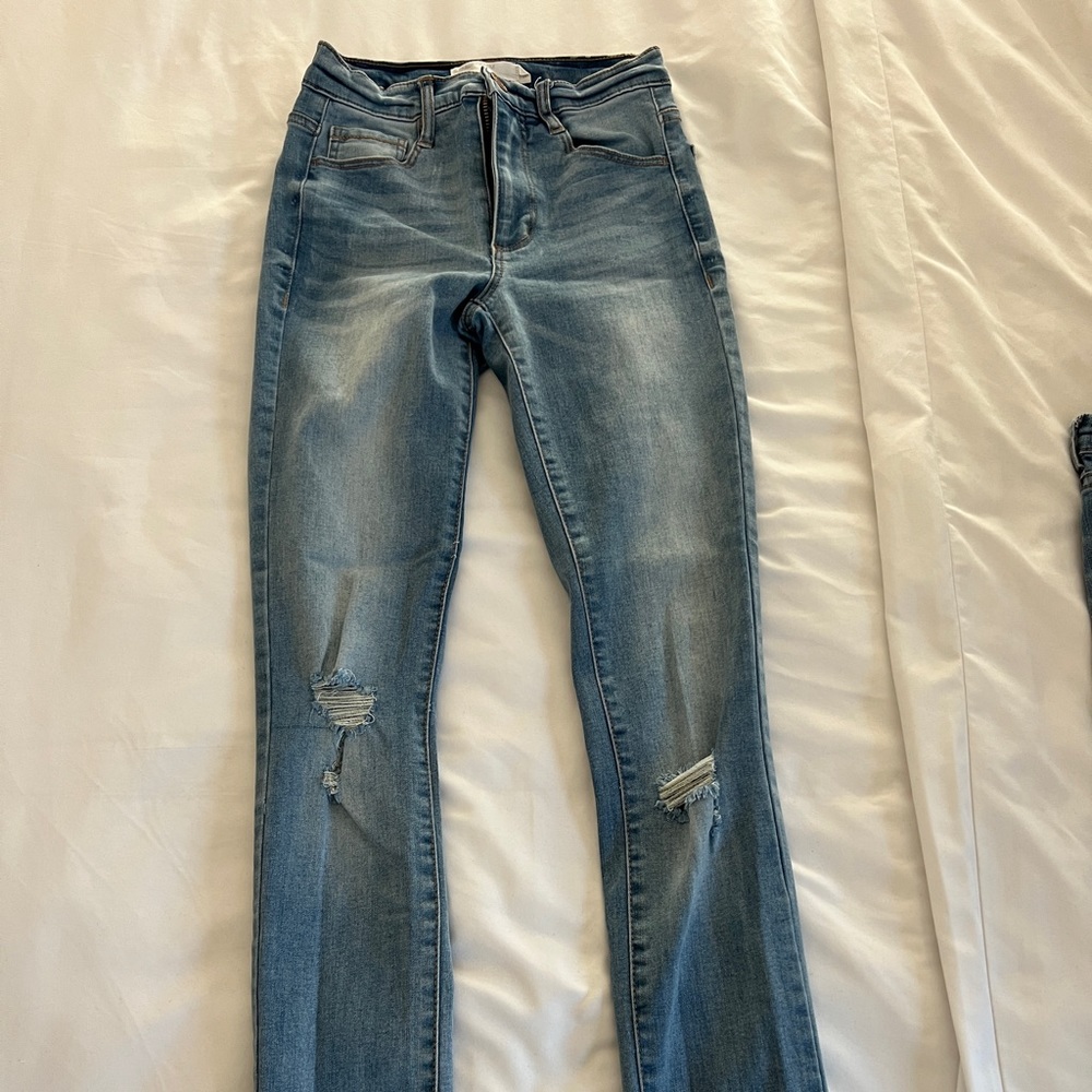 Size 00 (23) girls garage denim jeans. High rise.
